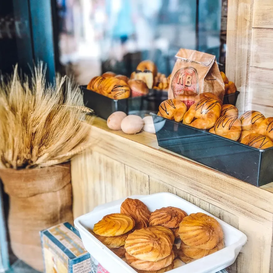 Tủ trưng bày bánh ngọt